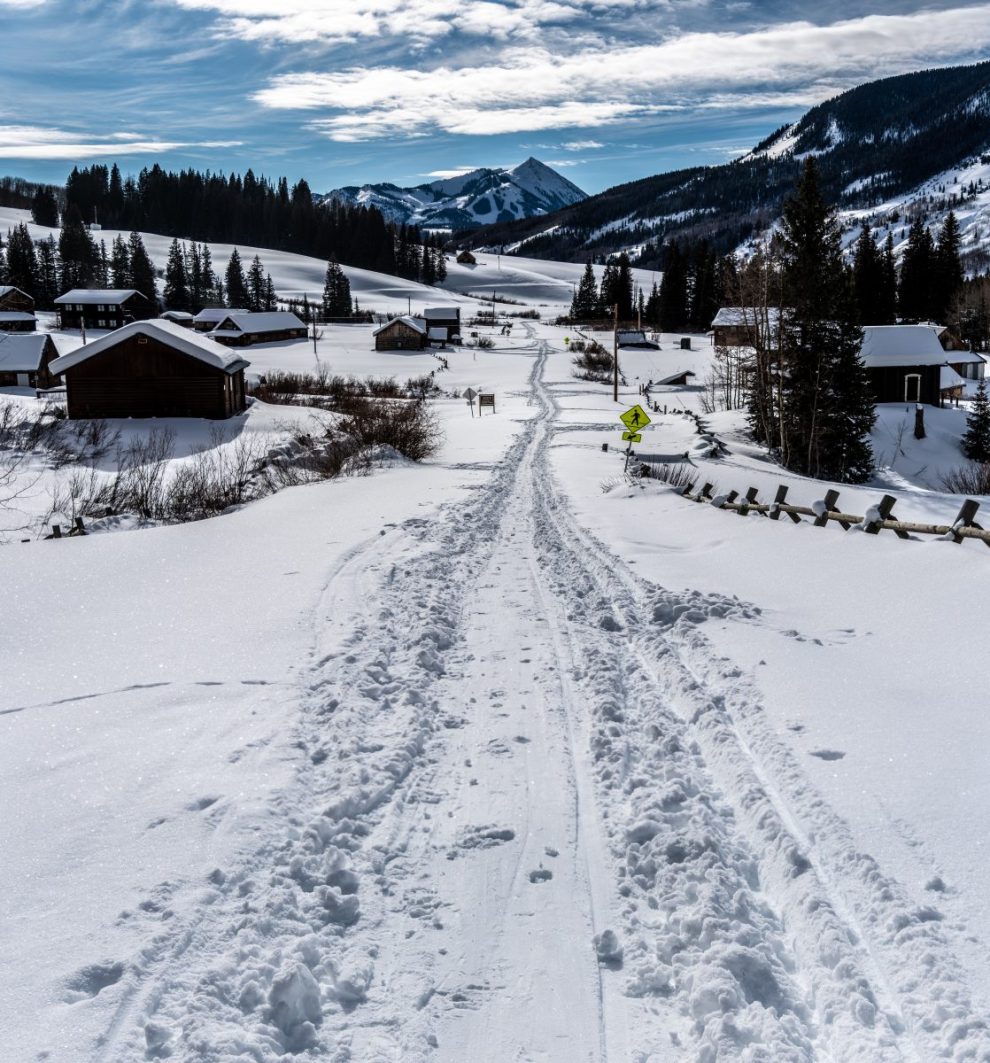 gothictown.winter.slr.1.15