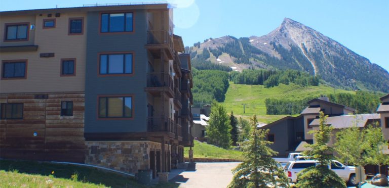 crested mountain north condo view exterior 768x372