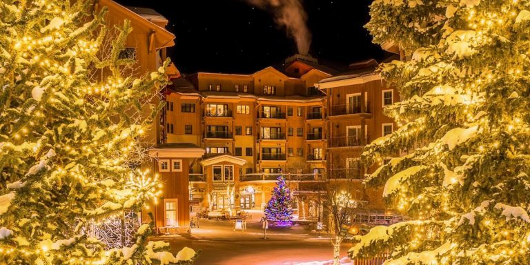 MtCB.MountaineerSquare.Night .Winter.12.15.20.DSC02252 2 768x384