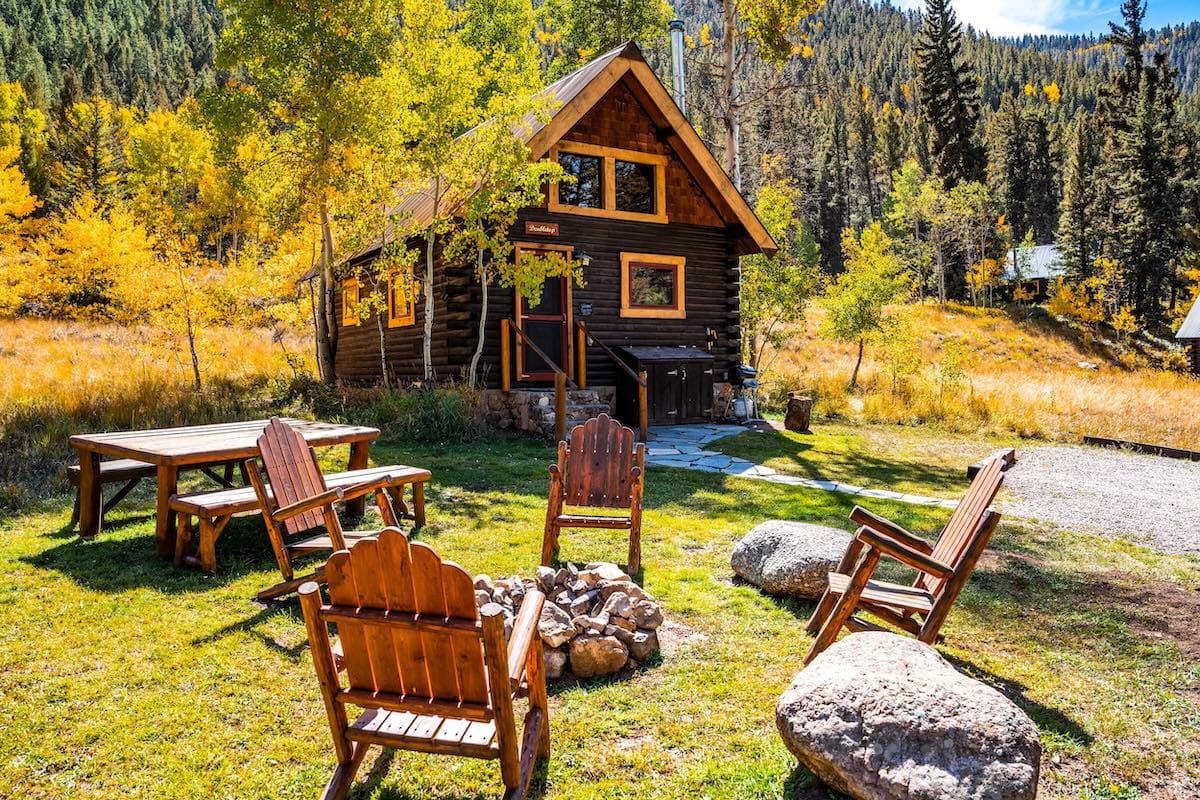 Pioneer Guest Cabins