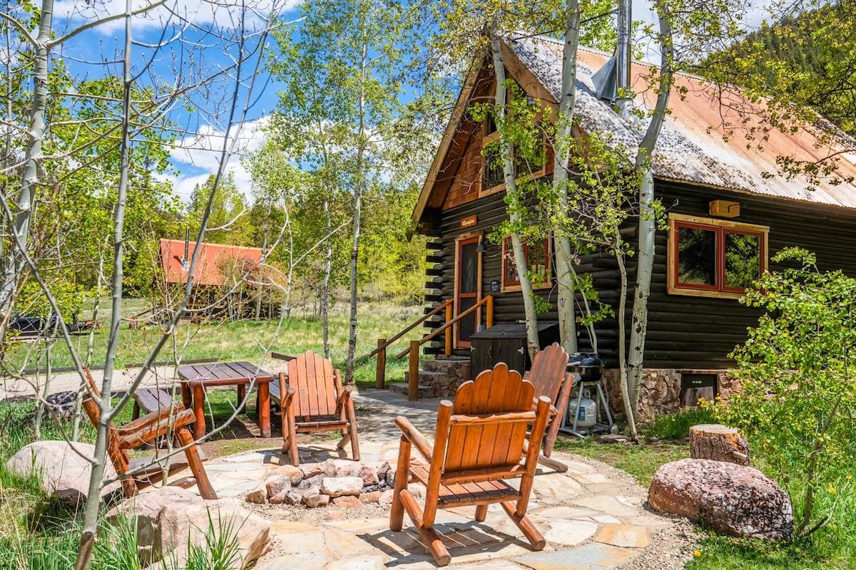 Pioneer Guest Cabins