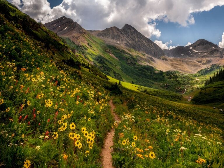 hiking guide hero rustler gulch crested Butte colorado