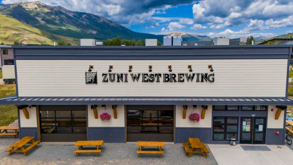 Highlife live at Zuni